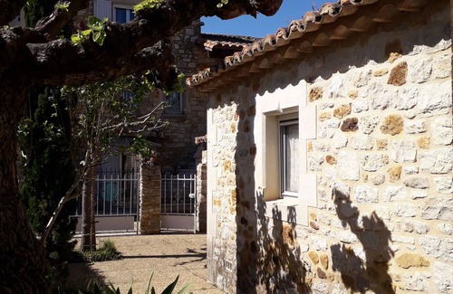 Euzet-les-Bains House | Charmante maisonnette rénovée proche Uzès Charming little house near Uzès