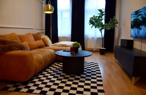 Schleußig Apartment | charmanter Altbau in Schleußig mit Balkon