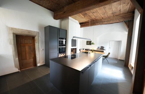 Ließem Villa | Charmantes Chateau Lichter - Burghaus