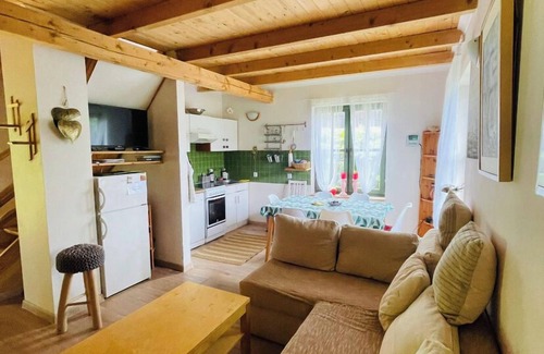 Grzybowo House | Charmantes Holzhaus über dem Meer für 8 Personen