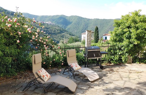 Tavole House | Charmantes Landhaus mit Pool und Großer Terrasse