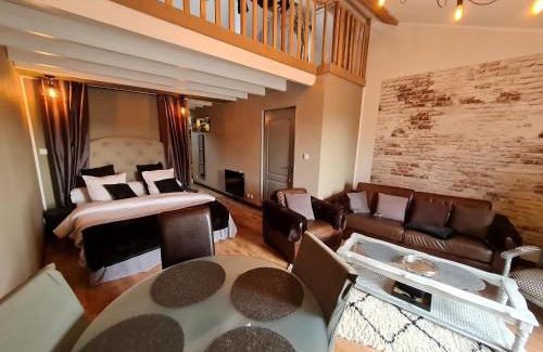 Bouxieres-aux-Chenes Bed & Breakfast | Charme du XVIIe siècle près de Nancy, jardin privé et sentiers balisés - FR-1-584-194