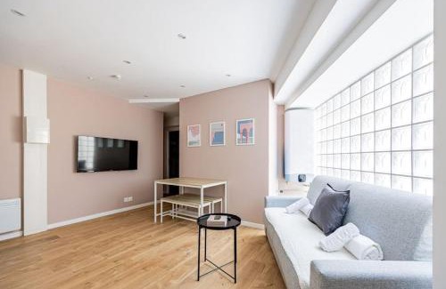 19th Arrondissement Apartment | Charme Parisien 6 Personnes, 2 chambres, 19ème