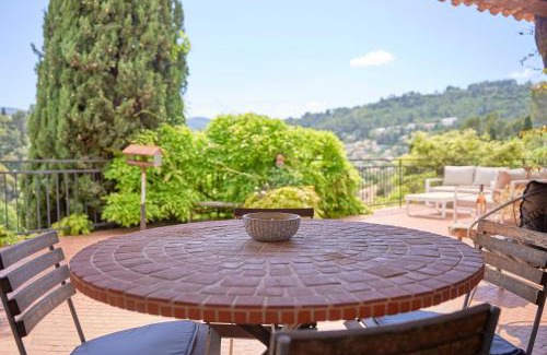 Sollies-Toucas House | Charme provençal Les amandiers piscine et animaux