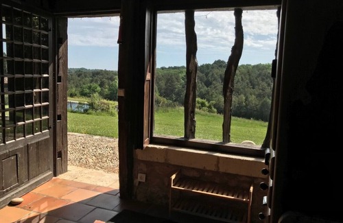 Saint-Laurent-des-Batons House | Charming little house in the Périgord countryside.