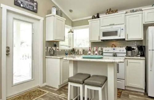 Silver Creek Village House | Charming 1-Bdrm Tiny Home- SUPs, KAYAK