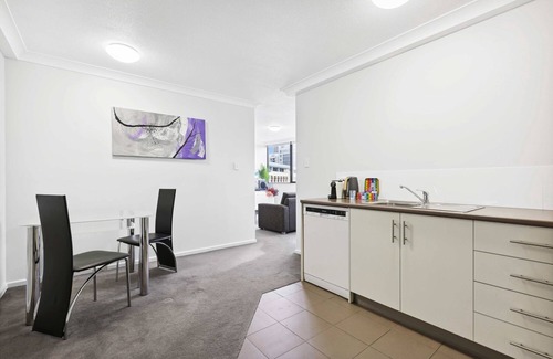 Brisbane Central Business District Apartment | Charming 1-Bed Unit in an Unbeatable Location