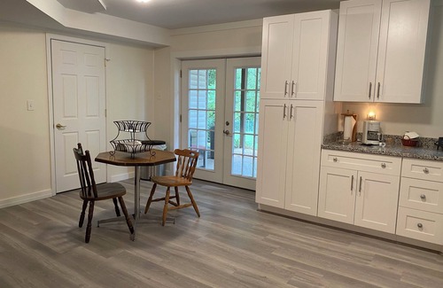 Fredericksburg Apartment | Charming 1-bedroom apartment in lovely Fredericksburg with AC, WiFi