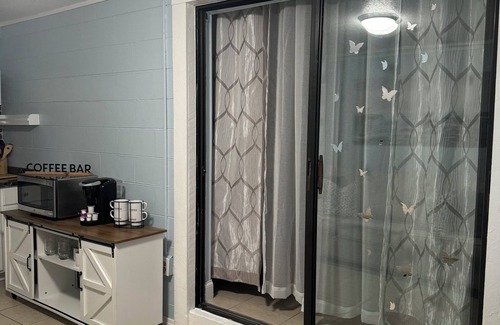 Lakeland Apartment | Charming 1-bedroom apartment with AC, WiFi in enchanting Lakeland