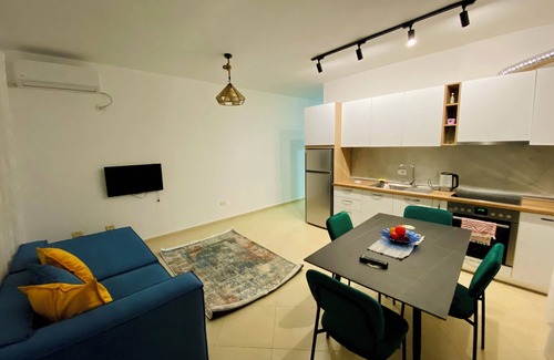 Shkembi i Kavajes Apartment | Charming 1-bedroom apartment with AC and WiFi in lovely Durrës