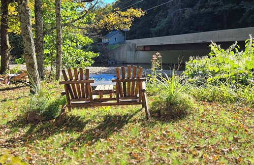 Benton Apartment | Charming 1-bedroom apartment minutes from Ricketts Glenn State Park.