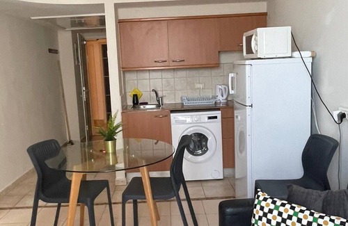 Haifa Apartment | Charming 1-bedroom apartment in terrific Haifa with WiFi, AC