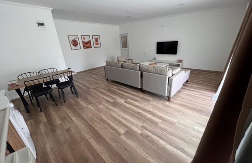 Kiris Apartment | Charming 1-bedroom apartment in wonderful Kiriş with AC, WiFi