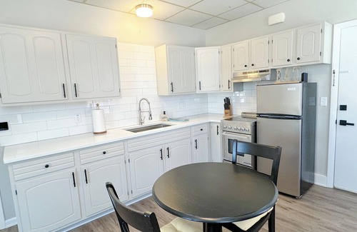 Southern Coast Apartment | Charming 1-bedroom apartment with WiFi, AC in lovely Saco