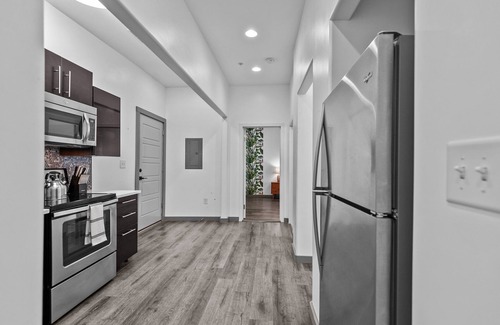 Washington Condo | Charming 1-bedroom condo in idyllic Washington~Walk to Waterfront!