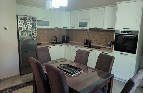 Herceg Novi House | Charming 1-bedroom villa in enchanting Herceg Novi with AC, WiFi