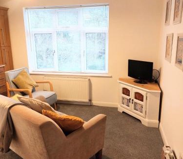 Wellington Apartment | Charming 1 bedroom self-contained first floor flat