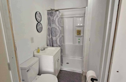 Canton Apartment | Charming 1-bedroom sleeps 4, studio with AC, and WiFi in Canton
