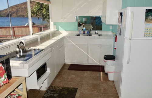 Honaunau-Napoopoo Cottage | Charming 1-bedroom Hale Lawai'a One bedroom cottage in serene Captain Cook