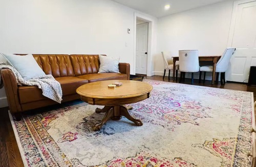 East Aurora Apartment | Charming 1-bedroom apartment in East Aurora