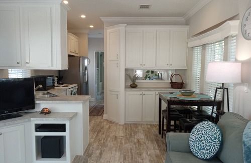 Salt Springs Cottage | Charming 1-bedroom cottage in beautiful Salt Springs Resort on Lake Kerr