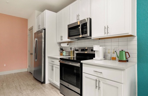 Downtown San Antonio Apartment | Charming 1-bedroom apartment in fabulous San Antonio with WiFi, fitness room