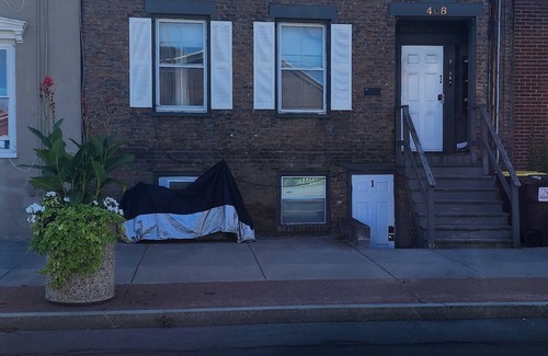 Stockade Historic District Apartment | Charming 1-bedroom apartment in the peaceful area of downtown Schenectady