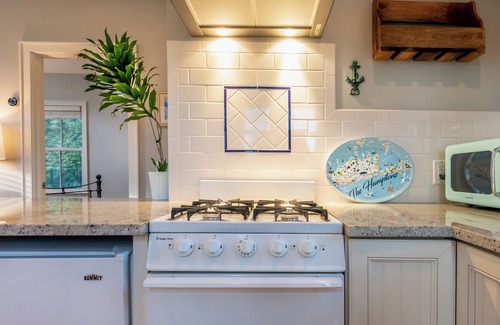 Village of Southampton Cottage | Charming 1-bedroom cottage in the heart of Southampton Village