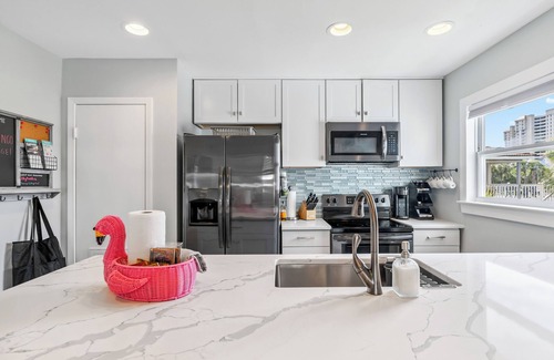 Navarre Beach House | Charming 1-BR townhome on Navarre Beach with pool, AC, kitchen, and free parking