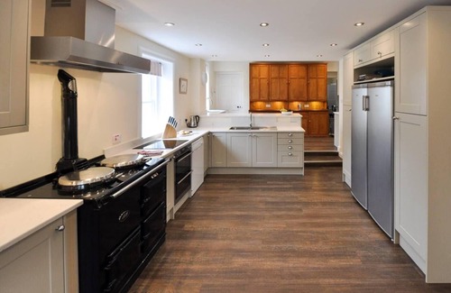 Blairgowrie House | Charming 10-Bed House in Blairgowrie