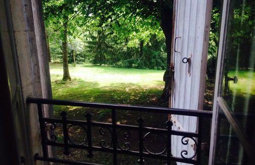 Bourgnac House | Charming 16th century Perigord house, swimming pool and park.