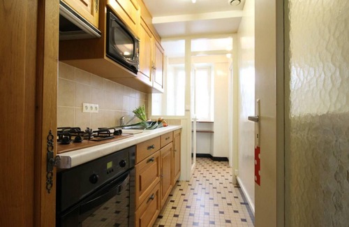 Boischampre Cottage | Charming 17th-Century Cottage, Gardens, WIFI, Near Sassy Castle & Vrigny Pond