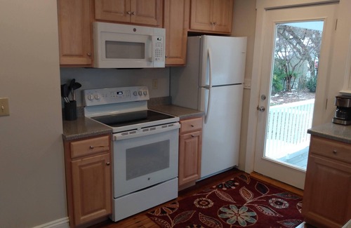 Rock Hall House | Charming 1920's Bungalow Near Water & Amenities