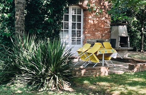 Castelsarrasin House | Charming 19th century cottage with private pool and garden
