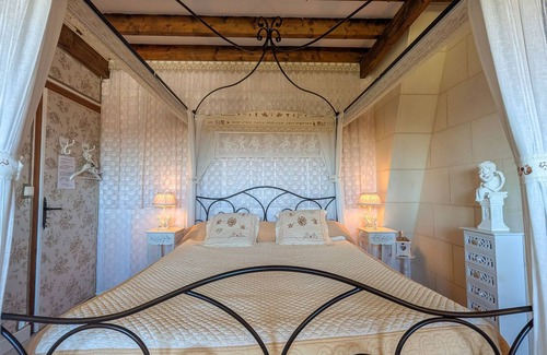 Valencay Bed & Breakfast | Charming 19th Century B&B near Loire Castles, Valençay Château, 25 mins from Beauval Zoo