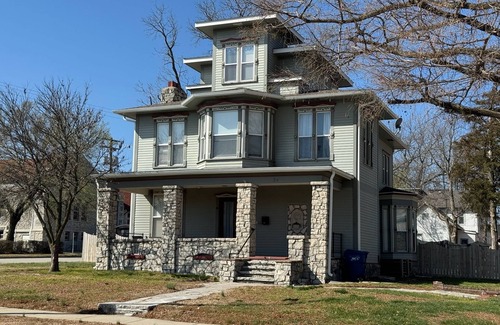 Webb City House | Charming 19th Century Victorian 4 Bedroom in downtown Webb City!