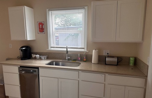 Corvallis House | Charming 1bdm cottage with AC & WiFi in Corvallis - Close to OSU Campus