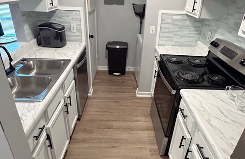 Greater Belhaven Apartment | Charming 1bedroom apartment in delightful Jackson-Belhaven with reserved parking