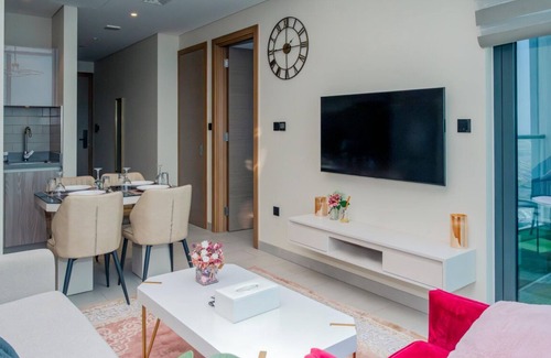 Nad Al Sheba Apartment | Charming 1BR Apt in Sobha Waves with Infinity Pool