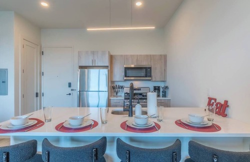 East Orange Apartment | Charming 1BR Apt in East Orange w/AC, WiFi! Close to Airport & Nickelodeon