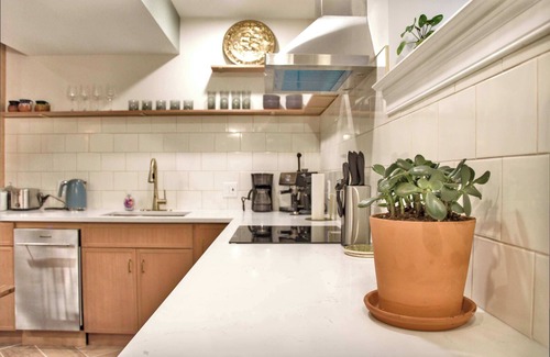 Bloomingdale Apartment | Charming 1BR Apt on Hidden Park in Historic DC!