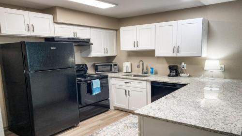 Texas City Apartment | Charming 1BR Getaway - Private, Pet Friendly, TV