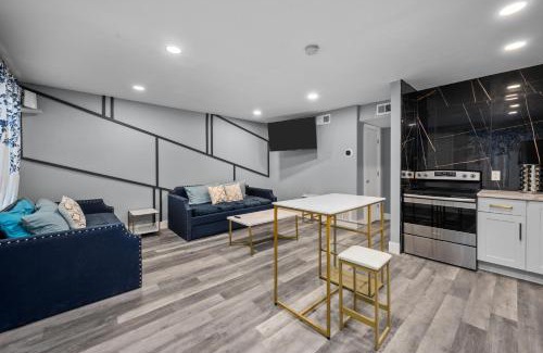 Houston Heights Apartment | Charming 1BR Heights Apt with Pool and Free Park