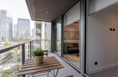 Apoquindo Apartment | Charming 1BR Retreat Close To Parque Arauco Mall