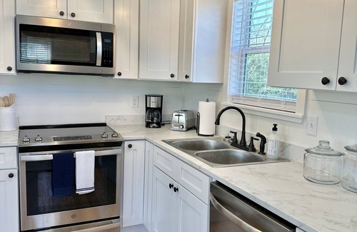 Poulan House | Charming 2-B2B Home in Poulan, GA