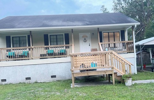 Brunswick House | Charming 2-bed house in the BEAUTIFUL Golden Isles nestled on Blythe Island