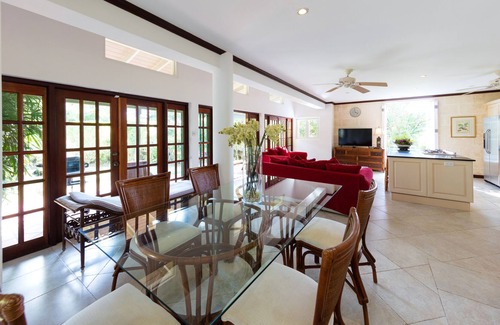 West Coast House | Charming 2 bed Spacious Plantation Guest House