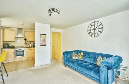Croham Apartment | Charming 2-Bedroom Flat in South Croydon
