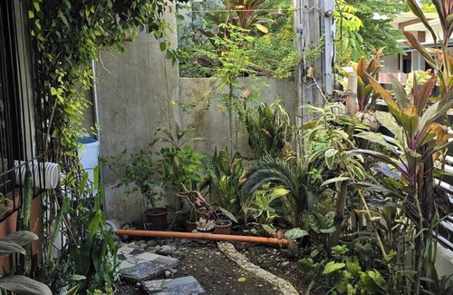 Kabankalan City House | Charming 2-bedroom bungalow in nice Kabankalan City with AC