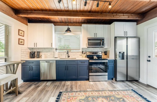 Liberty Hill House | Charming 2-bedrm home in the heart of Liberty Hill